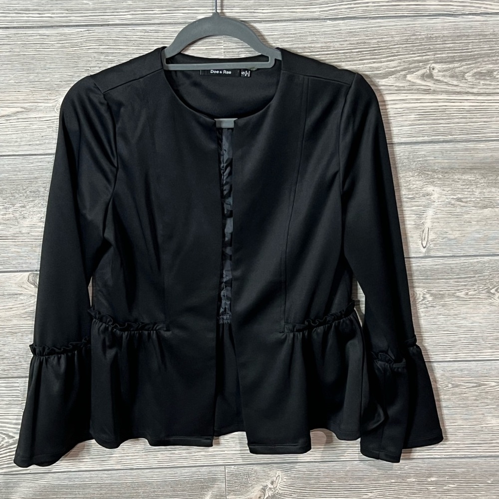 Doe & Rae Black Ruffle Blazer Size Small - Picture 3 of 8
